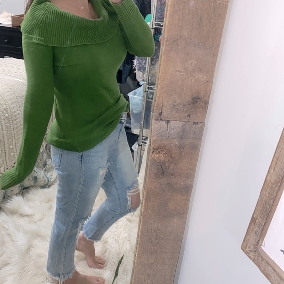 Banana Republic green knit turtleneck cowl neck sweater size small - Picture 2 of 6